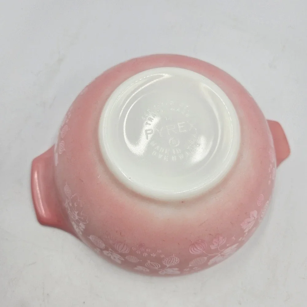 Vintage Pyrex Pink Gooseberry 442 Cinderella Nesting Bowl 1 1/2 Quart Slght Fade